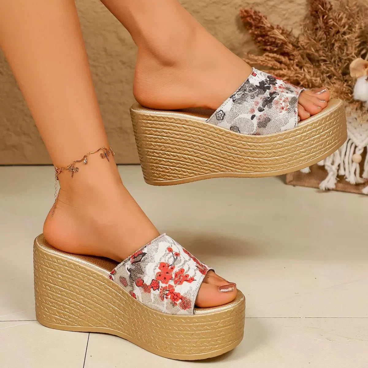 Chic Open Toe Sandals with Platform Sole