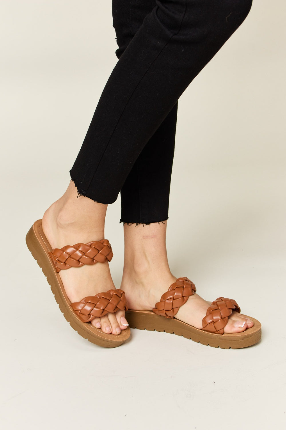 WILD DIVA Dual Band Platform Sandals for Effortless Style and Comfort