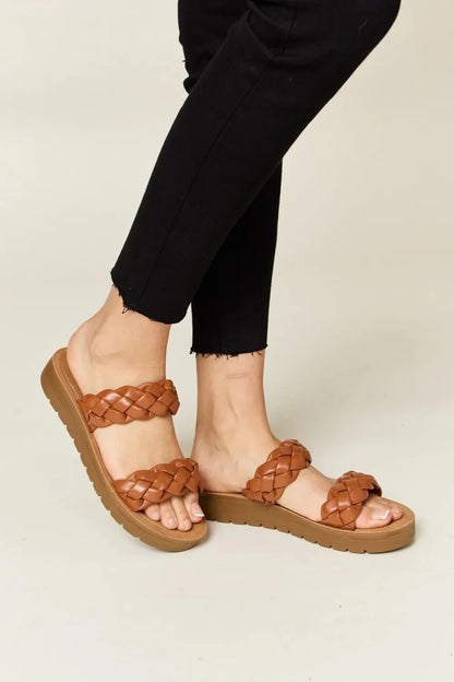 WILD DIVA Dual Band Platform Sandals for Effortless Style and Comfort