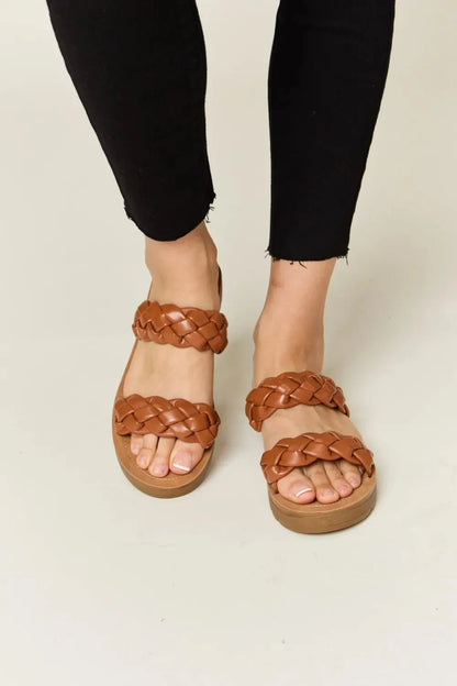 WILD DIVA Dual Band Platform Sandals for Effortless Style and Comfort