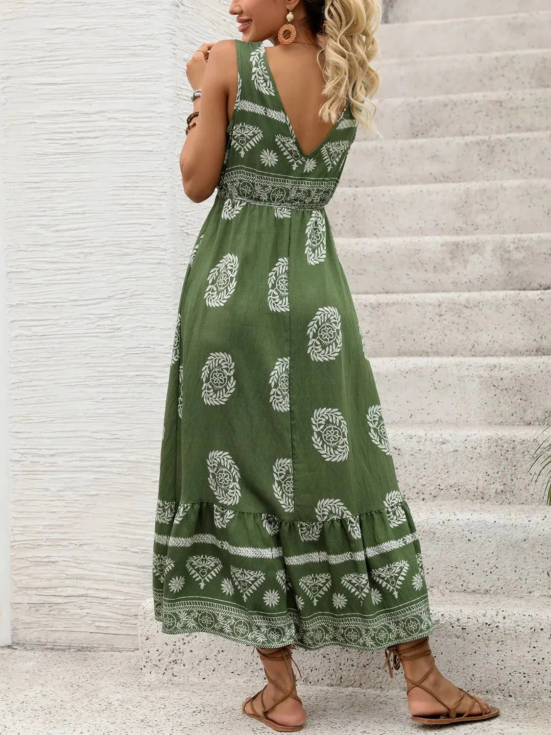 Printed V-Neck Sleeveless Dress for Effortless Style